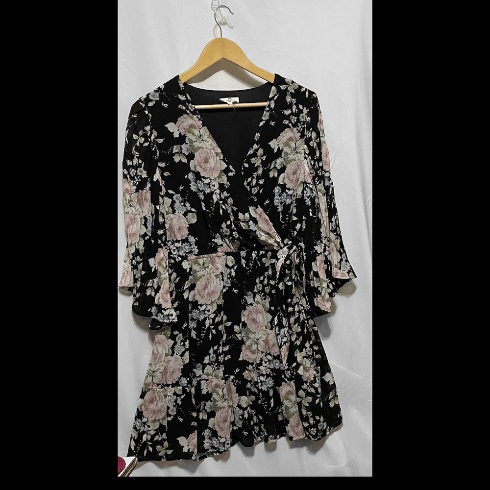 anthropologie L Classic Surplice Boho Frock dress Floral Pleated Sleeve Lined